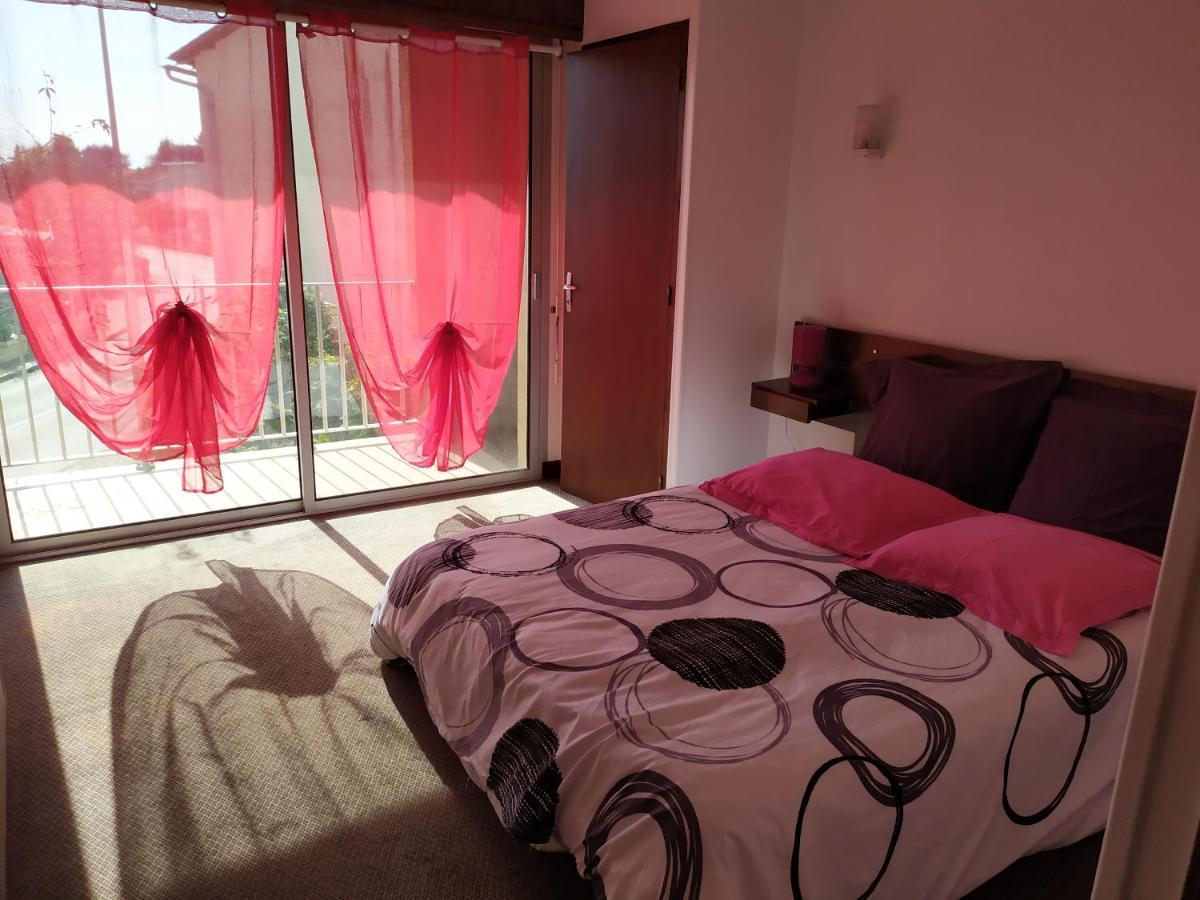 50M2 2 A 4 Pers Tout Confort Balcons Jardin Terrasse Les Albres Luaran gambar