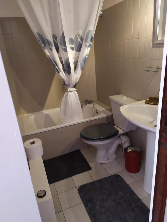 50M2 2 A 4 Pers Tout Confort Balcons Jardin Terrasse Les Albres Luaran gambar