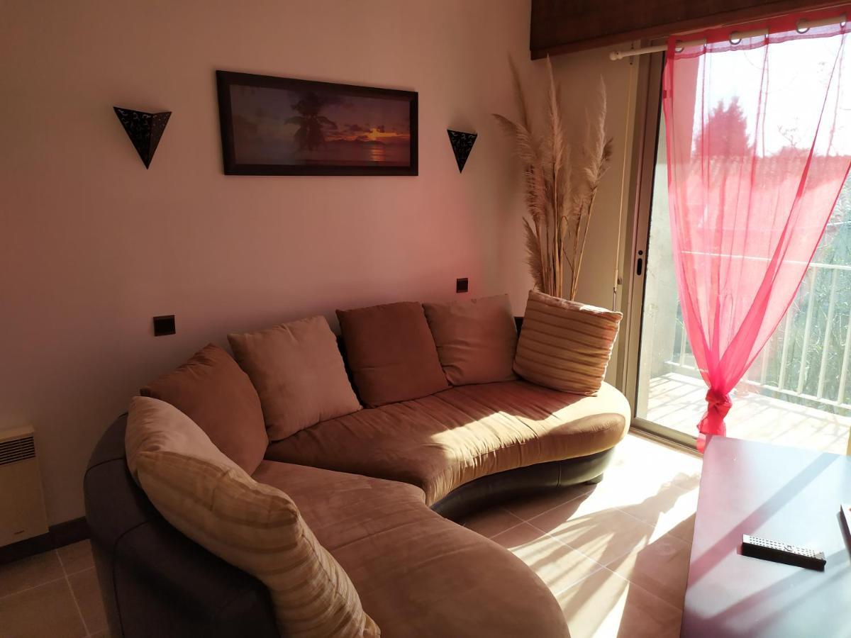 50M2 2 A 4 Pers Tout Confort Balcons Jardin Terrasse Les Albres Luaran gambar